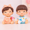 Mô Hình Em Bé  Cầm Bình Sữa Trang Trí Bánh Kem